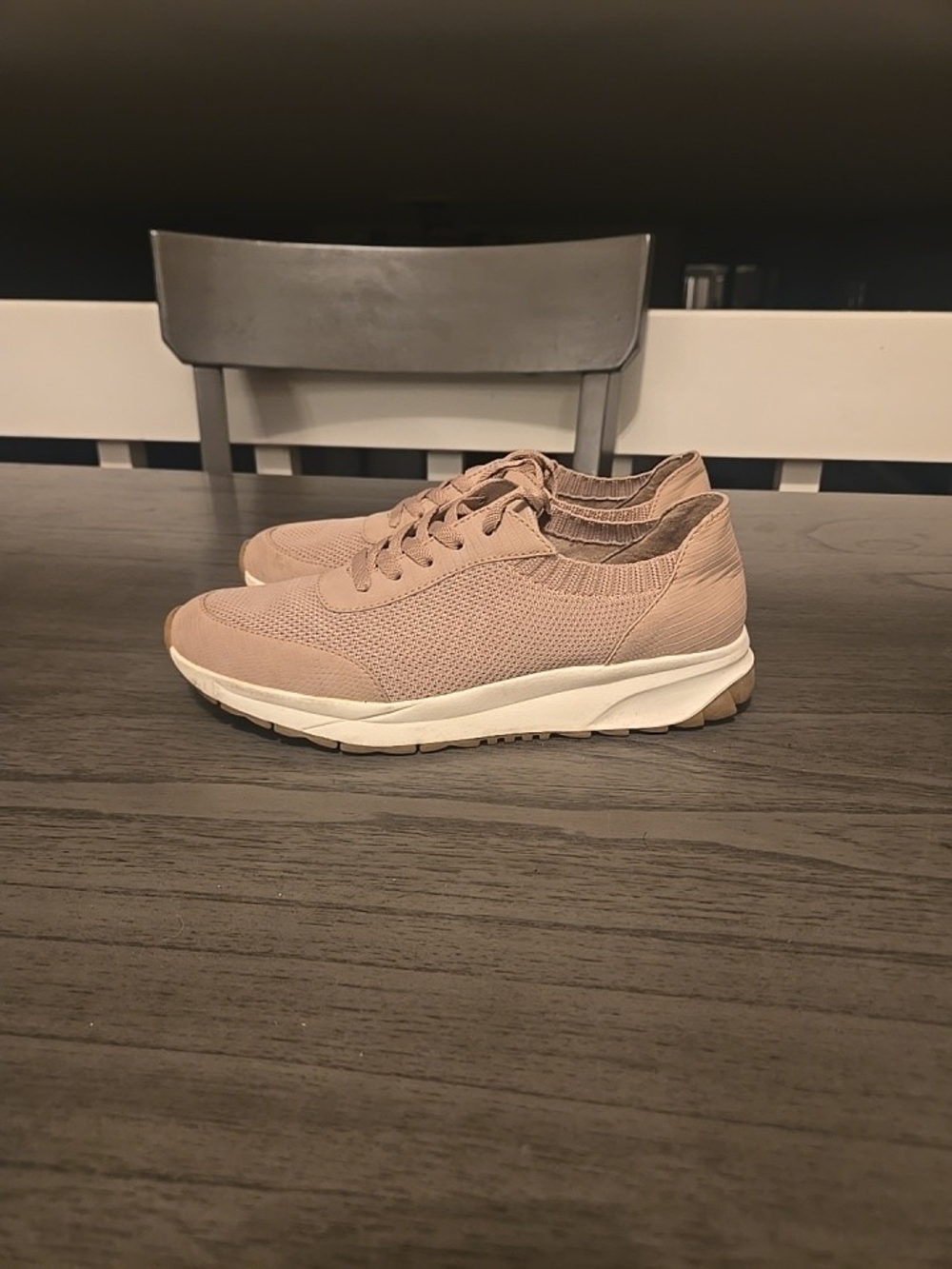 Naturalizer Nash Sneakers Size 8 Women's Beige